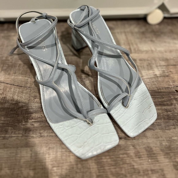 Square Toe Guess Block Heels - Picture 2 of 3